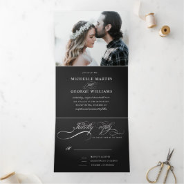 elegante caligrafía triple invitación a la boda