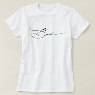 Elegante camiseta blanca de novia con letra manusc