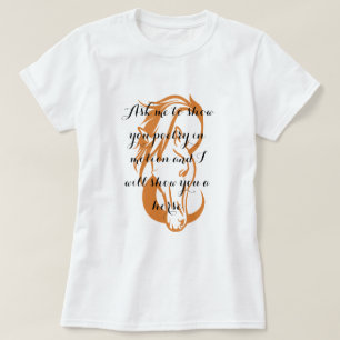 Elegante camiseta de caballo con presupuesto