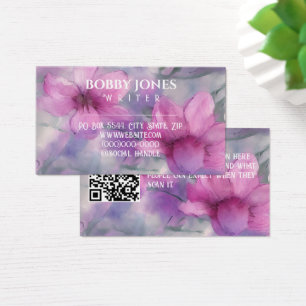 Elegante código QR floral color rosa y morado