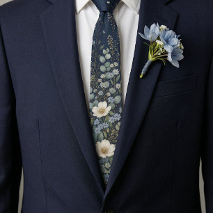 Elegante corbata de flores silvestres azul marino