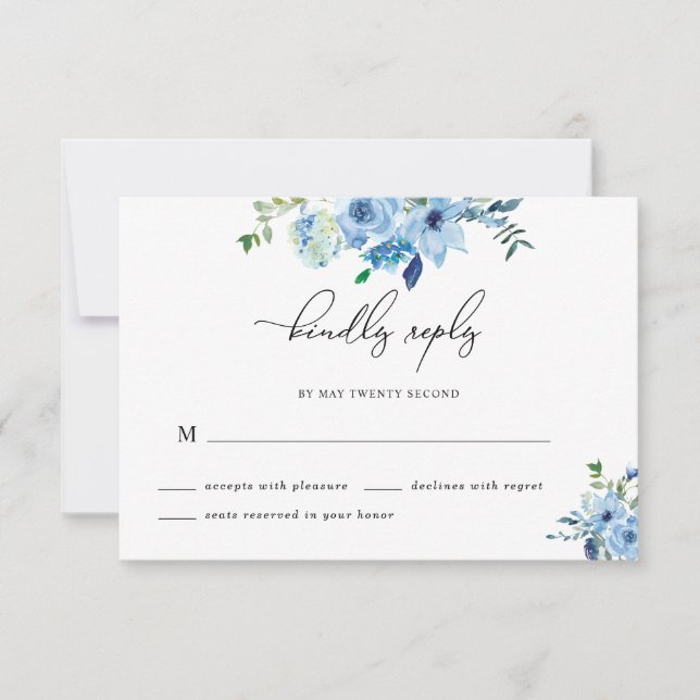 Elegante Dusty Blue Floral Wedding Tarjeta RSVP (Anverso)