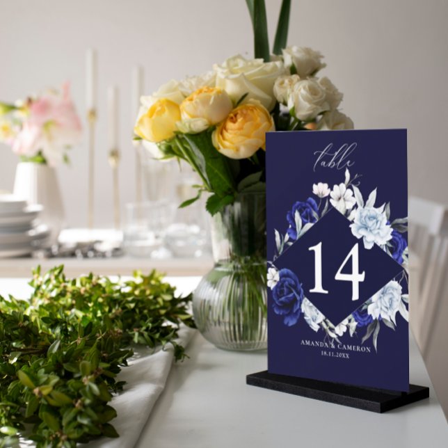 Elegante Dusty Blue Navy número de mesa floral (Subido por el creador)
