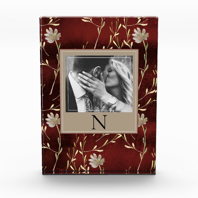 Elegante foto de un monograma borgoña floral (Anverso)