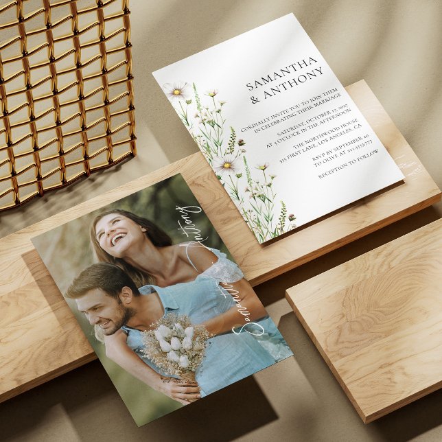 Elegante foto Personalizado de la invitación a la  (Elegant Wildflower Wedding Invitation Custom Photo)