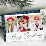 Elegante guión de la marina Feliz Navidad 3 Foto<br><div class="desc">Tarjeta simple de Navidades con tres fotos verticales con "Feliz Navidad" mostrada en un guión de caligrafía marina festivo. Personalice la parte delantera de la tarjeta de Navidades multifotográficos con su apellido y el año. La tarjeta se revierte para mostrar un patrón moderno de marina y manchas blancas.</div>