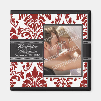 Elegante imán de favor de la boda Damask: rojo/neg