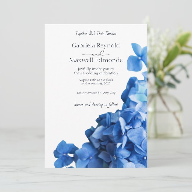 Elegante invitación a bodas de hidrangea azul (Anverso de pie)