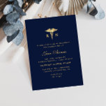 Elegante invitación a graduación de la escuela de<br><div class="desc">Un elegante diseño de Relieve metalizado azul falso. Puede personalizar esta plantilla de invitación para graduación con sus propios detalles. Puede cambiar los colores,  la redacción,  el texto y otras características.</div>