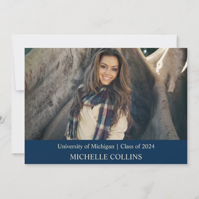 Elegante invitación a graduación de oro (Reverso)