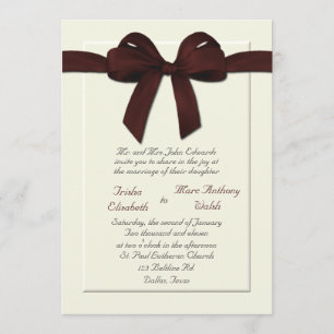 Elegante invitación a la boda crema