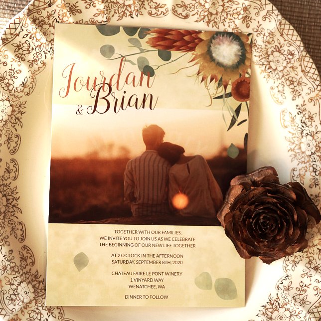 Elegante Invitación a la Boda de Proteas de Caída (Burnt Orange, Gold Protea, and Eucalyptus Green Fall Wedding Invitation)
