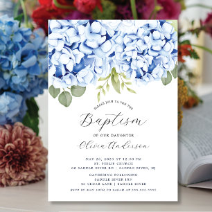 Elegante invitación al bautismo de hidrangea azul