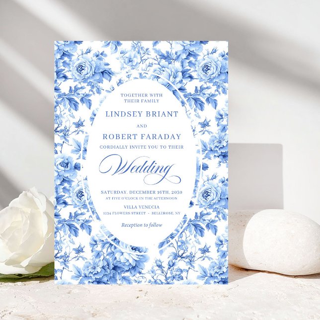 Elegante Invitación de Boda con Toile de Jouy Rosa (Elegant Navy Toile Rose Wedding Invitation)