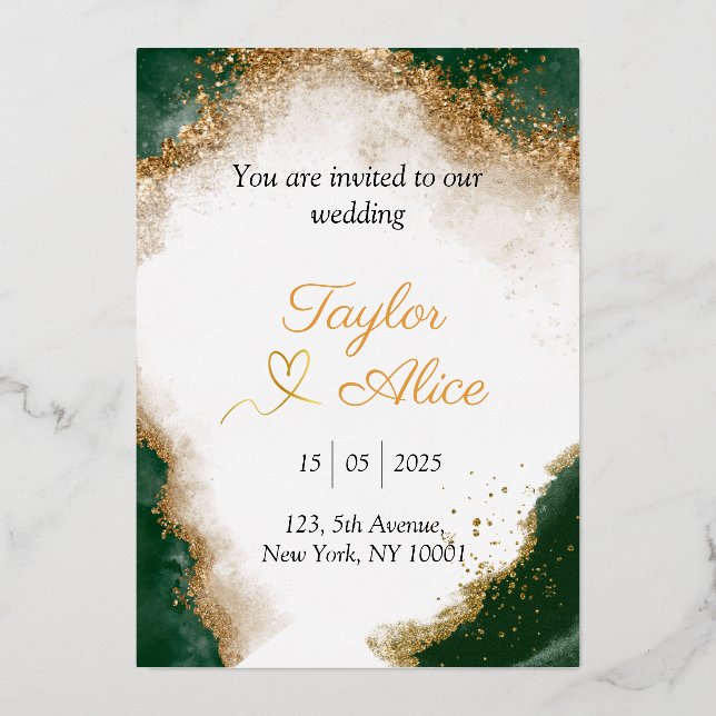 Elegante invitación de boda dorada y verde (Anverso)