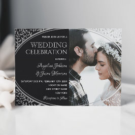 Elegante Invitación de Boda en Plata y Negro con F