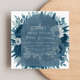 Elegante invitación de cumpleaños floral azul mari