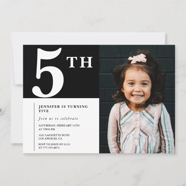 Elegante invitación de cumpleaños número 5 Black C (Anverso)