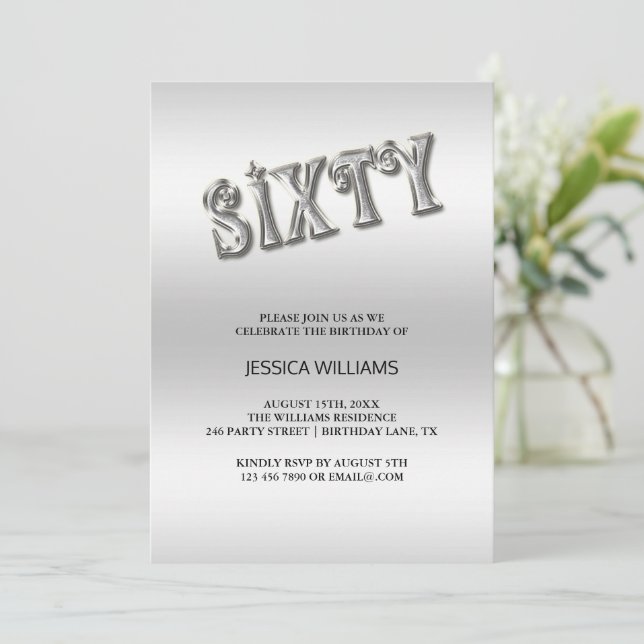 Elegante invitación de cumpleaños "Sesenta" de pla (Anverso de pie)