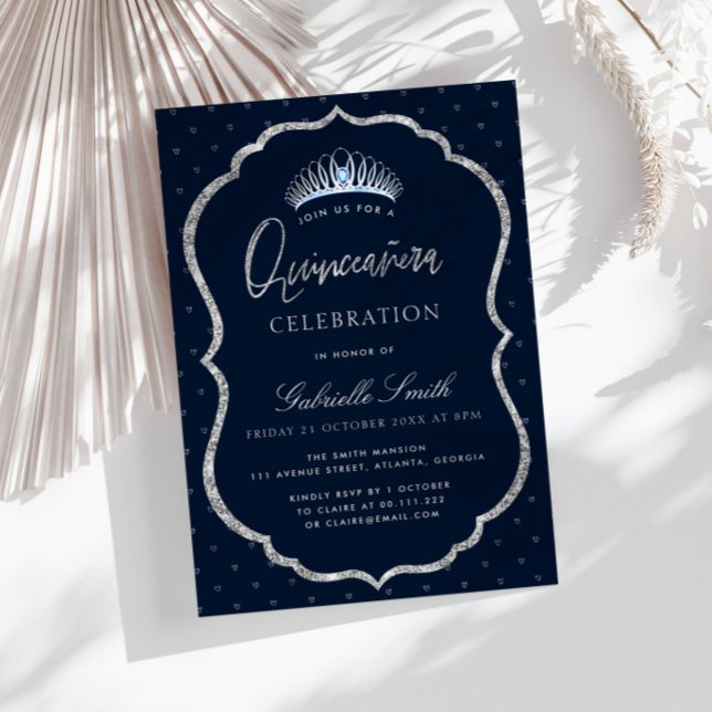 Elegante invitación de faux silver tiara Quinceane (Subido por el creador)