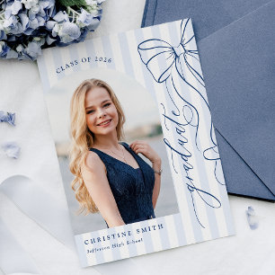 Elegante Invitación de Graduación Azul Marino