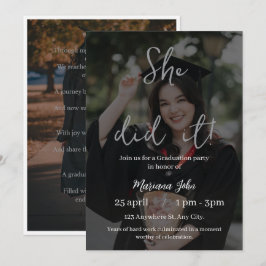 Elegante invitación de graduación con un estilo mo
