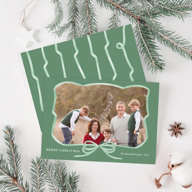 Elegante marco de foto Sage Bow Feliz Navidad (Modern sage green ribbon frame family photo holiday cards with hand-painted watercolor ribbon bow)