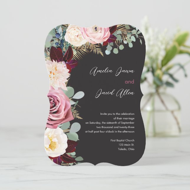 Elegante Mauve & Moody Black Wedding Invitación (Anverso de pie)