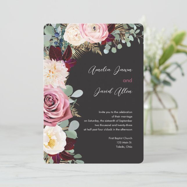 Elegante Mauve & Moody Black Wedding Invitación (Anverso de pie)