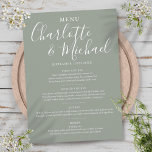 Elegante menú Boda de Sage Silver Sage Signature<br><div class="desc">Con nombres de estilo característico,  este elegante menú de sabios plateados se puede personalizar con su información en letras blancas de moda. Diseñado por Thisisnotme©</div>