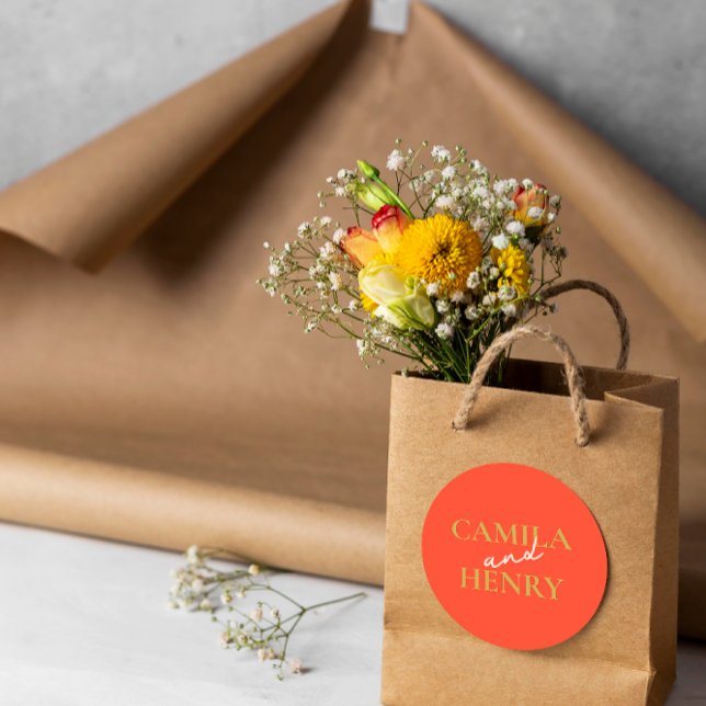 Elegante Monograma Boda Pegatina redondo clásico (Subido por el creador)