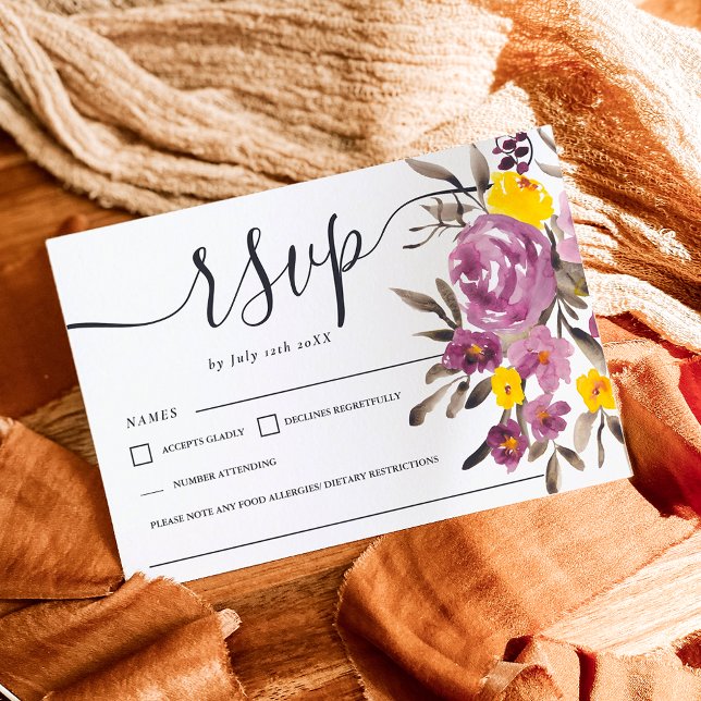Elegante Monograma rsvp de boda floral púrpura (Elegant Purple floral wedding rsvp monogram)