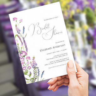 Elegante Morado Floral Bridal Shower Invitación