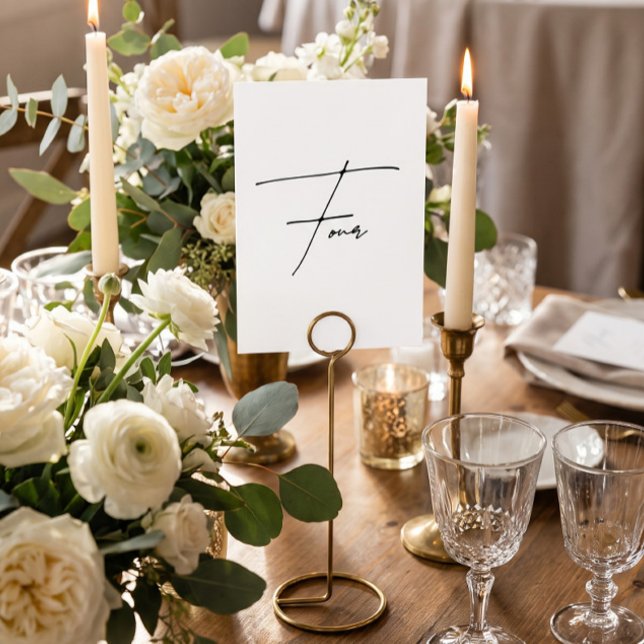 Elegante número de mesa de boda caligráfico 4 (Subido por el creador)
