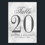 Elegante número de mesa de Boda de mármol blanco<br><div class="desc">Elegante Tarjeta de número de tabla de boda incluye el título "Tabla" en estilo de tipo de letra gris elegante con un número de tabla grande y detalles bodas en estilo de fuente serif gris sobre fondo de mármol blanco. También es perfecto para una ducha de novias, una cena de...</div>