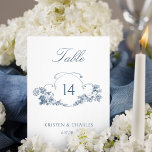 Elegante número de mesa Escudo floral azul francés<br><div class="desc">Elegante escudo floral azul polvoriento ornamentado,  adaptado a la estética clásica francesa del siglo XVIII con campos de texto para personalización.</div>