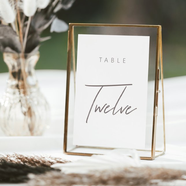 Elegante número de tabla de caligrafía de presupue (Elegant Budget Calligraphy Wedding Table Number)