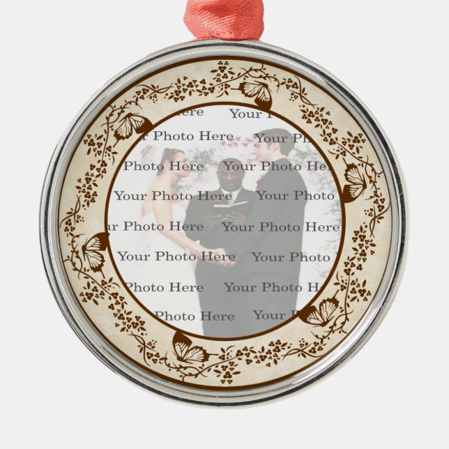 Elegante ornamento de plata redondo de mariposa (Frente)