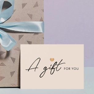 Elegante Pastel de Corazón de Oro Faux Limpio