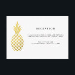 Elegante recepción de Boda de Piña Dorada<br><div class="desc">Estas tarjetas de inserción de la recepción de bodas de moda tienen una piña dorada falsa sobre un fondo blanco. La parte posterior de la tarjeta tiene franjas falsas de oro, pero puede quitarlas y dejar la parte posterior en blanco si lo desea, personalizando el artículo. Por favor, contáctame si...</div>