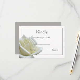 Elegante rosa blanca y respuesta RSVP de plata