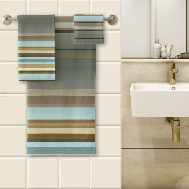 Elegante rosa dorado con patrón de rayas de playa  (A beautiful striped bathroom towel set in a variety of beach colors with tiny rose gold lines)