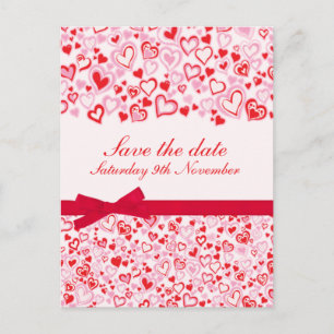 Elegante salva los corazones de dátiles y tarjeta