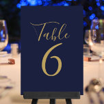 Elegante Script Navy Números De Mesa Azul Y Oro<br><div class="desc">Estos elegantes números de la mesa dorada y azul marino se pueden personalizar con letras de oro de moda. Diseñado por Thisisnotme©</div>