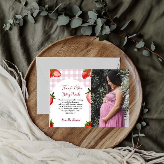 Elegante Strawberry baby ducha tarjeta de agradeci (Subido por el creador)