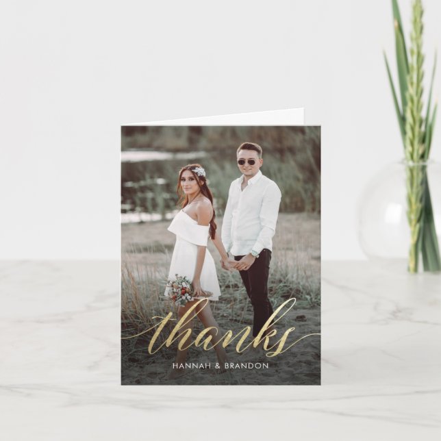 Elegante Tarjeta de Agradecimiento en Script Dorad (Anverso)