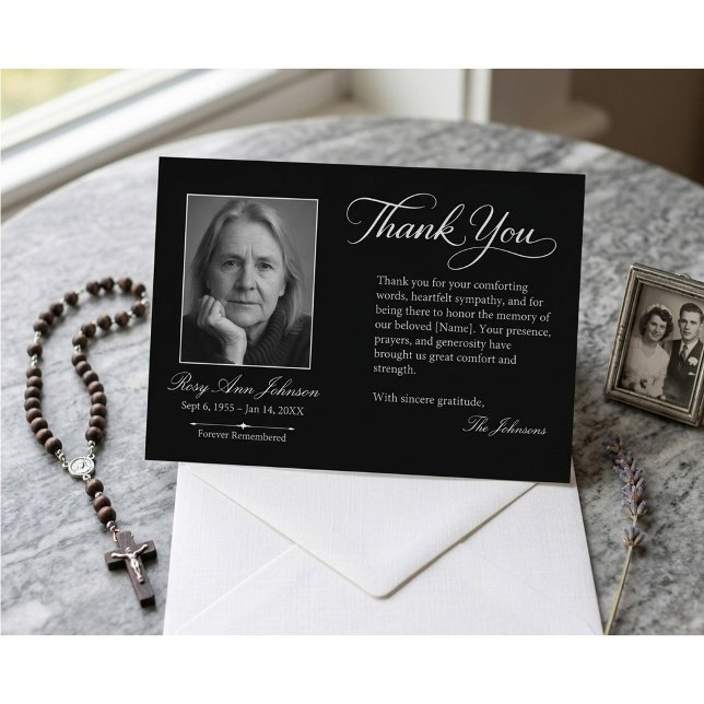 Elegante tarjeta de agradecimiento funeral con fot (Subido por el creador)