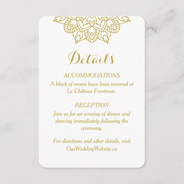 Elegante tarjeta de Boda de Mandala dorada (Anverso)