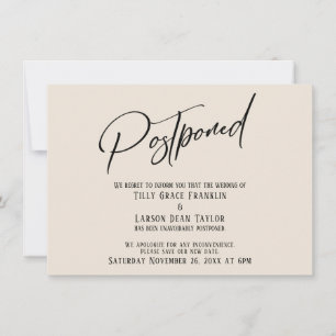 Elegante Tarjeta de Crema Boda Postponada de escri