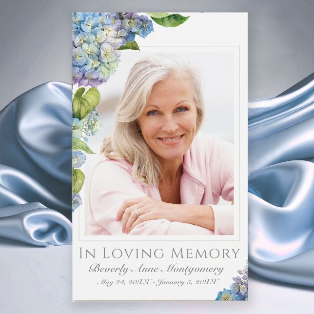 Elegante tarjeta de funeral conmemorativo de la fo (Elegant In Loving Memory Blue Hydrangea floral Photo Funeral Card with Poem)